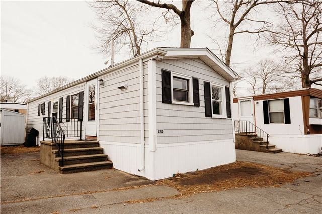 840 Forest Park Avenue, Middletown, RI 02842