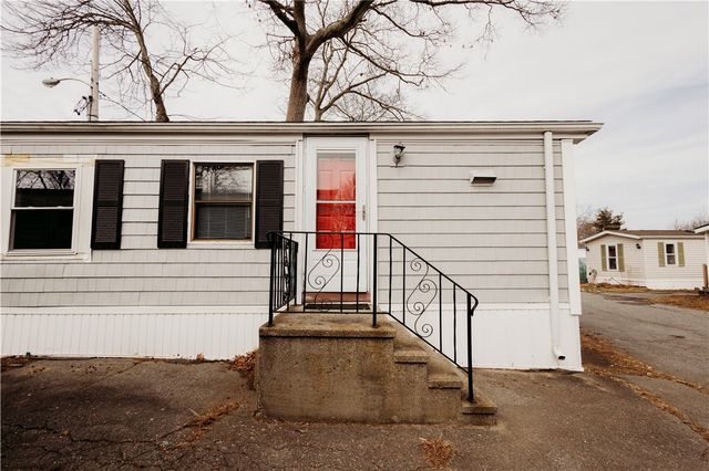 840 Forest Park Avenue, Middletown, RI 02842