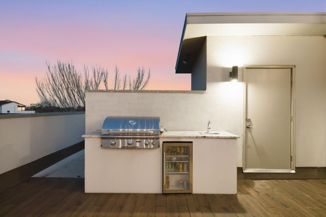 1405 Vermont Street A, Houston, TX 77006