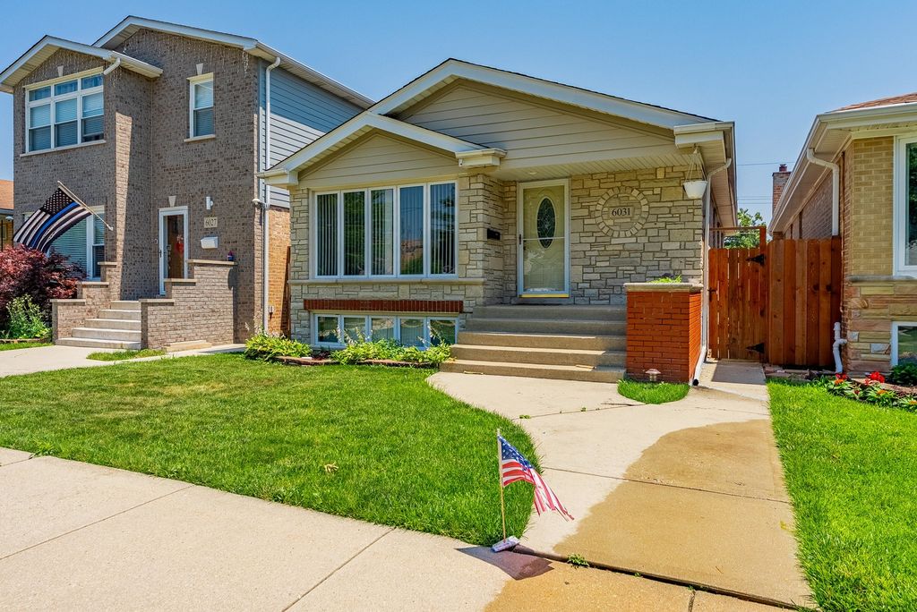 6031 S Normandy Avenue, Chicago, IL 60638
