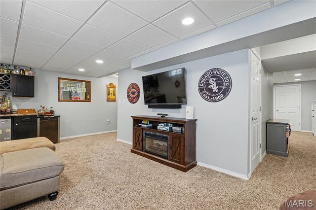 1001 Harmony Lake Parkway, St Peters, MO 63376