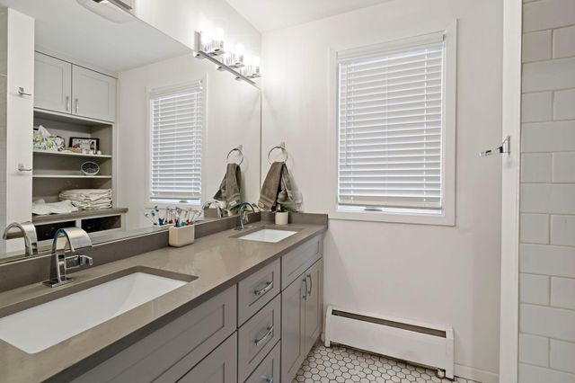 4604 Merilane, Edina, MN 55436