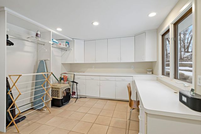 4604 Merilane, Edina, MN 55436
