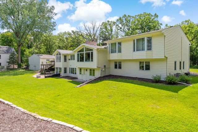 4604 Merilane, Edina, MN 55436