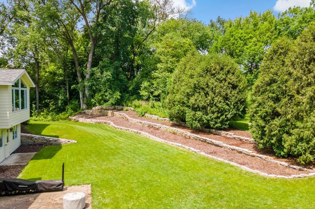4604 Merilane, Edina, MN 55436