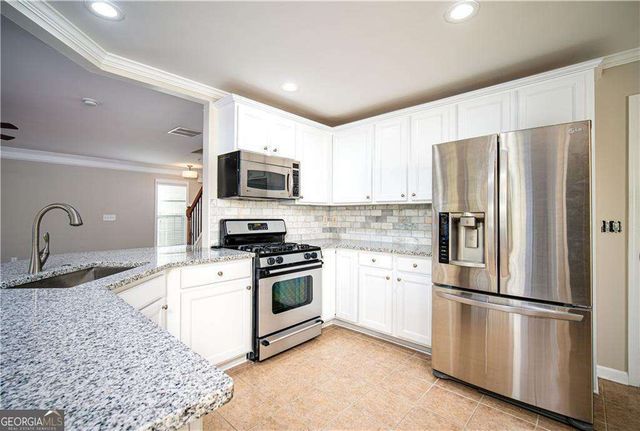 265 Balaban Circle, Woodstock, GA 30188