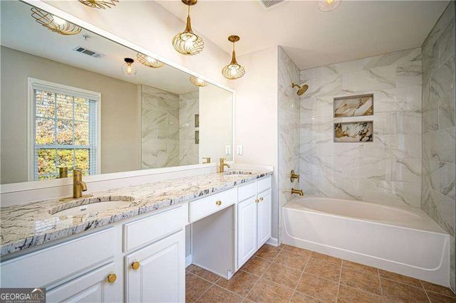 265 Balaban Circle, Woodstock, GA 30188