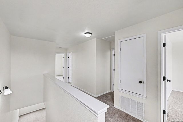 8703-8705 Vista De Nubes, Converse, TX 78109