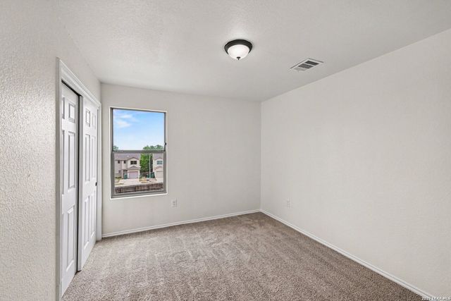8703-8705 Vista De Nubes, Converse, TX 78109
