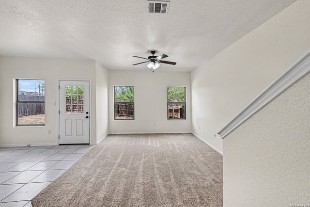 8703-8705 Vista De Nubes, Converse, TX 78109