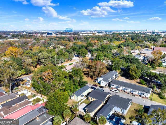 1015 W 36th Street, Savannah, GA 31415