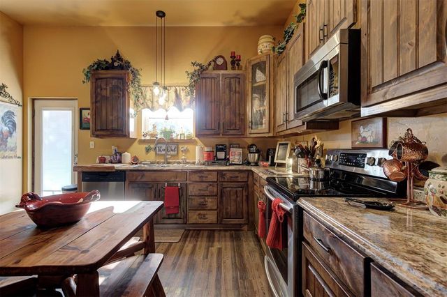 330730 E 860 Road, Wellston, OK 74881