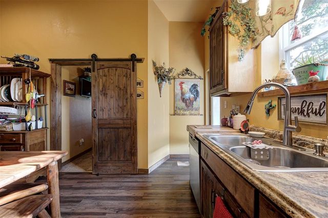 330730 E 860 Road, Wellston, OK 74881