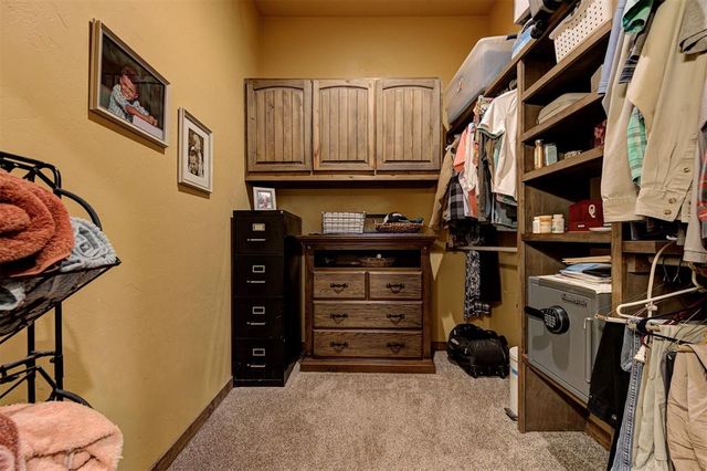 330730 E 860 Road, Wellston, OK 74881