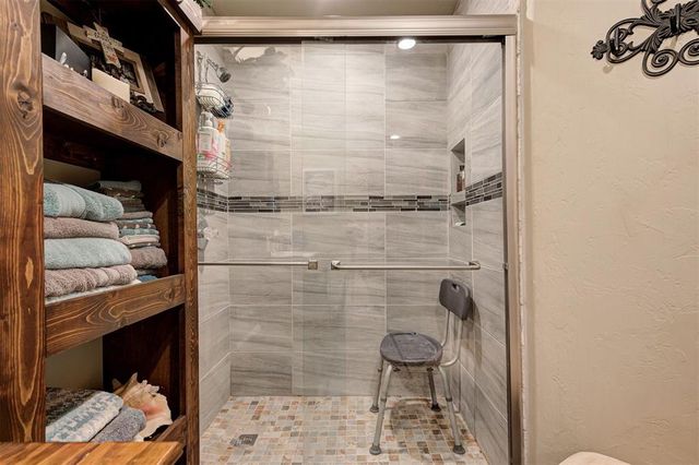 330730 E 860 Road, Wellston, OK 74881