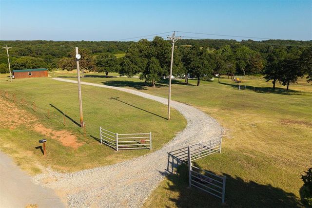 330730 E 860 Road, Wellston, OK 74881