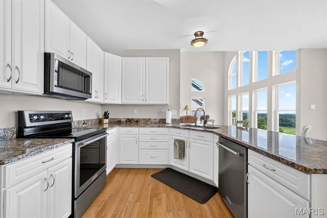 343 Bluff View Circle, St Louis, MO 63129