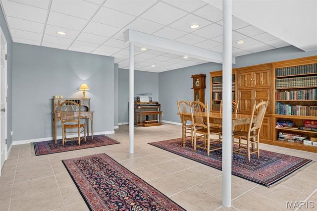 343 Bluff View Circle, St Louis, MO 63129
