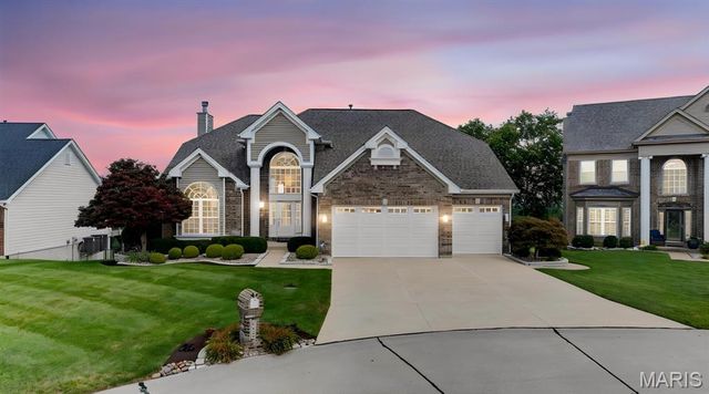 343 Bluff View Circle, St Louis, MO 63129