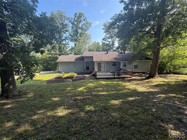 5108 Twelve Oaks Avenue, Villa Ridge, MO 63089