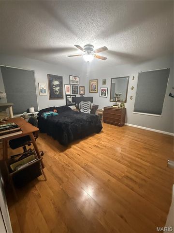 5108 Twelve Oaks Avenue, Villa Ridge, MO 63089