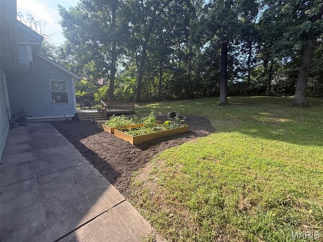 5108 Twelve Oaks Avenue, Villa Ridge, MO 63089