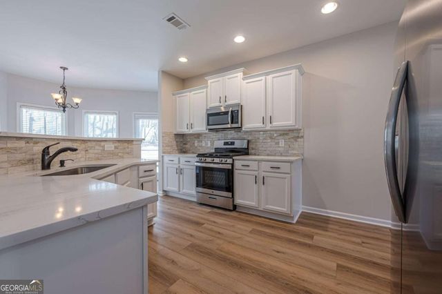 218 Jefferson Avenue, Canton, GA 30114