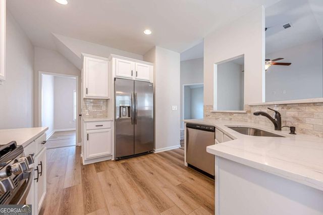 218 Jefferson Avenue, Canton, GA 30114