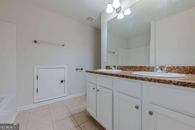 218 Jefferson Avenue, Canton, GA 30114