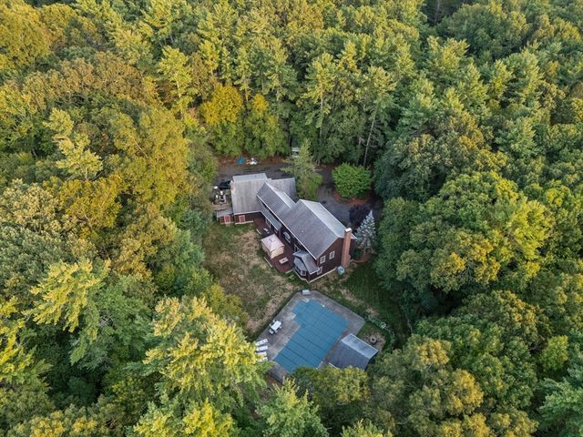 15 Austin Ln, Acushnet, MA 02743
