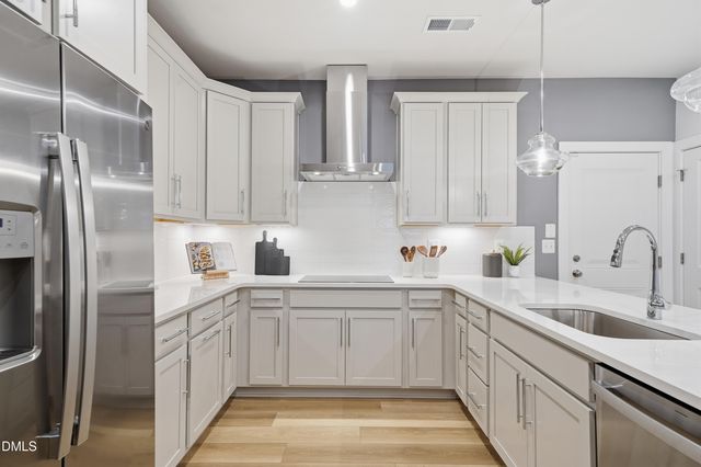 1305 Granholm Road 113, Cary, NC 27519