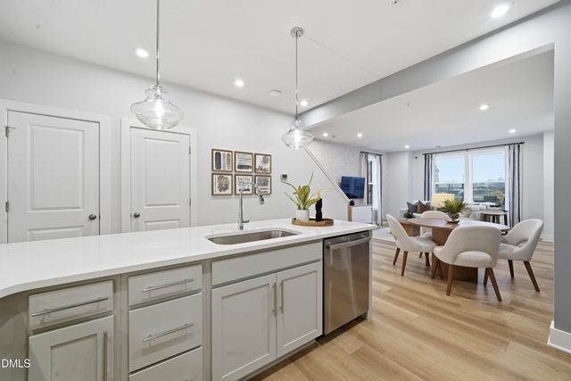1305 Granholm Road 113, Cary, NC 27519