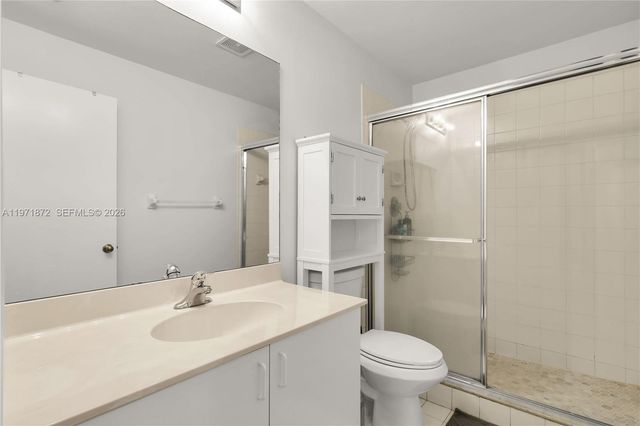 9581 SW 3rd St, Pembroke Pines, FL 33025