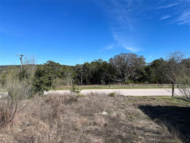 7324 tessera PKWY, Lago Vista, TX 78645