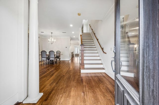 227 W 24th Street, Houston, TX 77008