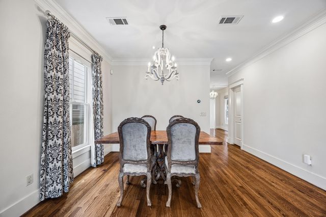 227 W 24th Street, Houston, TX 77008
