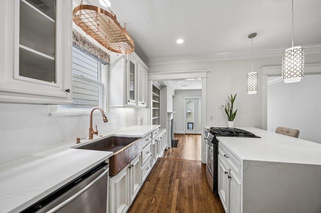 227 W 24th Street, Houston, TX 77008