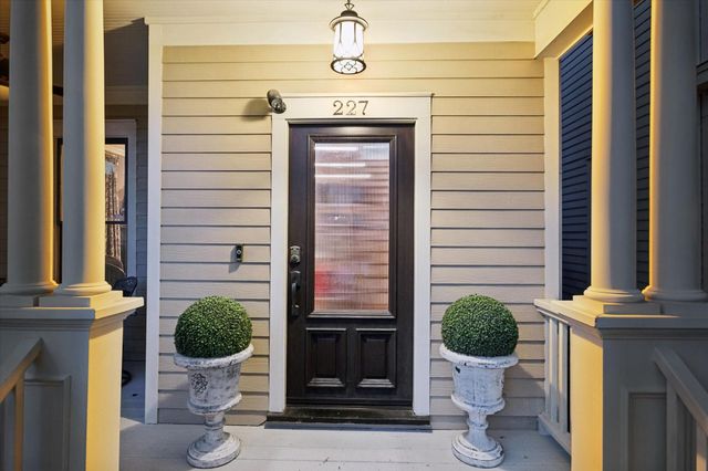 227 W 24th Street, Houston, TX 77008