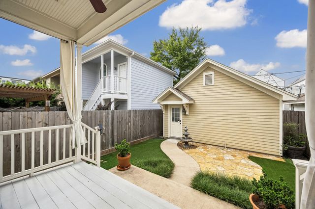 227 W 24th Street, Houston, TX 77008