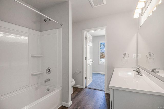 1326 Keady Court, South Bend, IN 46614