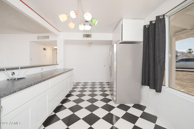2919 W MANDALAY Lane, Phoenix, AZ 85053