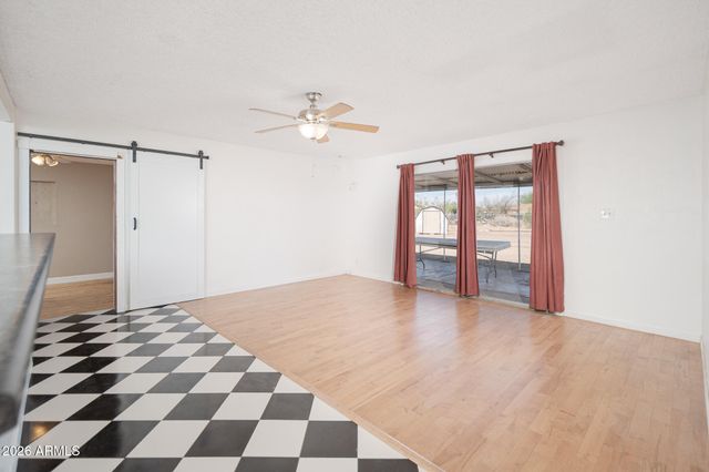 2919 W MANDALAY Lane, Phoenix, AZ 85053
