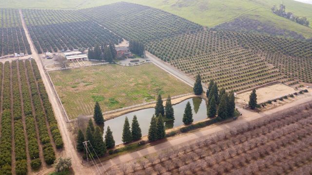 24211 Johns Drive, Porterville, CA 93257