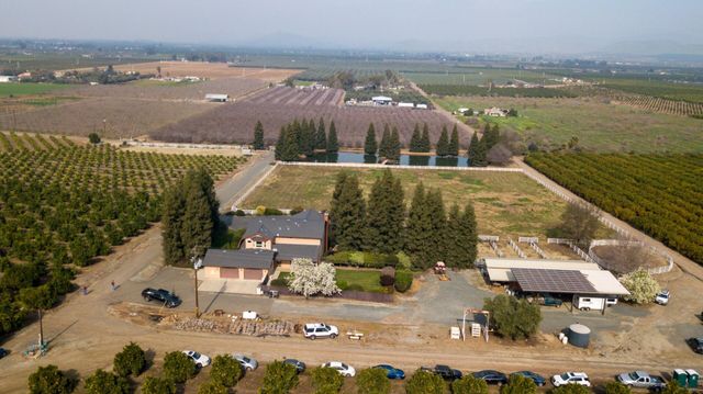 24211 Johns Drive, Porterville, CA 93257