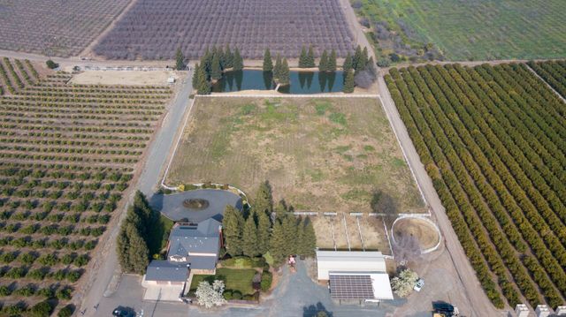 24211 Johns Drive, Porterville, CA 93257