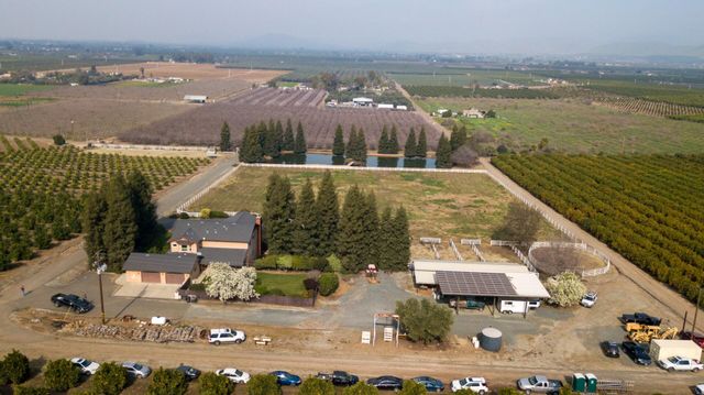 24211 Johns Drive, Porterville, CA 93257