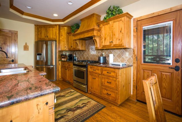 24211 Johns Drive, Porterville, CA 93257