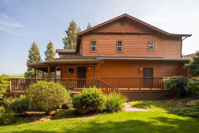 24211 Johns Drive, Porterville, CA 93257