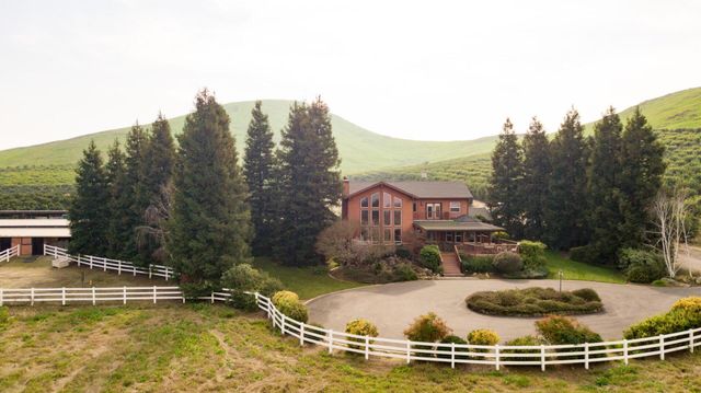 24211 Johns Drive, Porterville, CA 93257