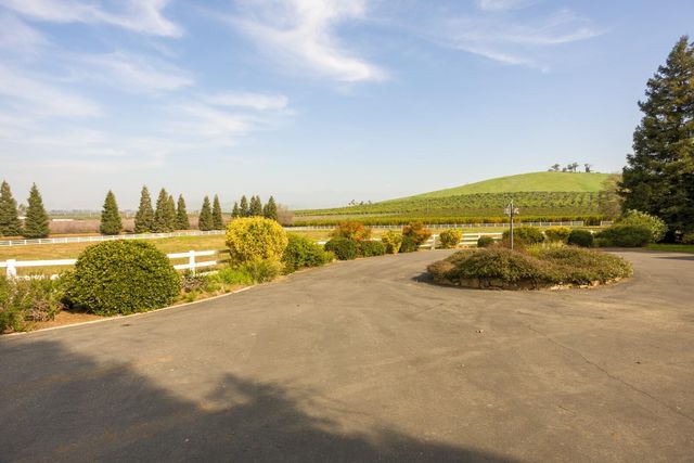 24211 Johns Drive, Porterville, CA 93257